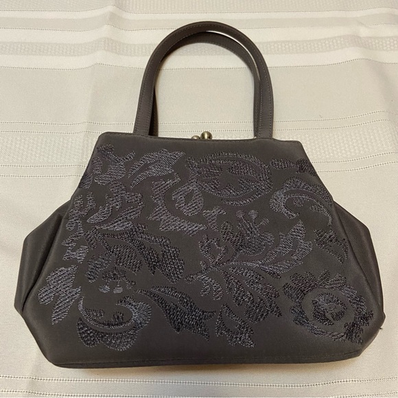 Frankie &Johnnie Dark Gray Womens Vintage Mini Satchel Bag features Kiss closure - Picture 3 of 13